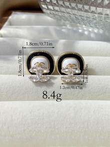 LADYCOCO 两对时尚优雅的立方氧化锆耳钉，搭配珐琅字母耳环，适合女性日常佩戴 - 彩色 - 查看 2