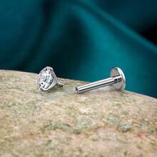 Titanium Steel Flat Zirconia Stud Earrings, Round Disc Cartilage Earrings, Lip Rings, External Thread Nose Rings, Versatile & Elegant - 3-5  Lip Nails - View 4