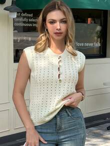 女士时尚无袖圆领针织上衣，镂空设计，适合夏季穿着 - 杏色 - 查看 2