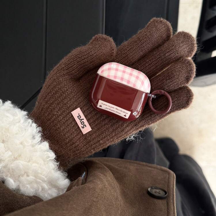 极简棕色底粉色格子樱桃蛋糕图案耳机保护套，带挂环，适用于 Pro 2、可爱 Apple 4 极简 3 新款半代女士耳机保护套 - 棕色 - 查看 5
