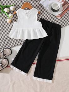 Conjunto de duas peças para meninas, composto por blusa sem mangas com laço e calça com detalhes em renda, ideal para a primavera/verão. - Branco - Ver 2