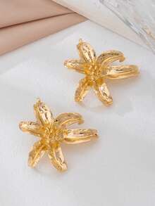 1 Pair Delicate Leaf & Flower Design Earrings, Casual Daily Wear For Women - Yellow Gold - View 4
