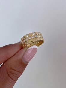 1枚925纯银立方氧化锆蜂窝设计戒指，光泽亮丽，适合日常佩戴，也是送给女性的节日礼物。 - 金色 - 查看 3