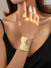 2pcs Fashionable Gold-Plated Geometric Textured Design Adjustable Bracelet And Ring Jewelry Set, Exaggerated Metallic Feel, Elegant Style - Yellow Gold - View 1