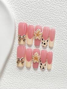 10件套粉色迷雾豹纹花卉美甲套装，包含凝胶美甲套装、白色豹纹蝴蝶结、白色花卉美甲装饰、黑色豹纹美甲装饰、白色指甲油以及美甲工具（1张果冻贴纸+1把指甲锉）。提供三种甲型：杏仁形、鸭嘴形、棺材形。适合办公、日常、摄影、派对、春夏等场合。是送给女性和女孩的绝佳礼物。 - 彩色 - 查看 4