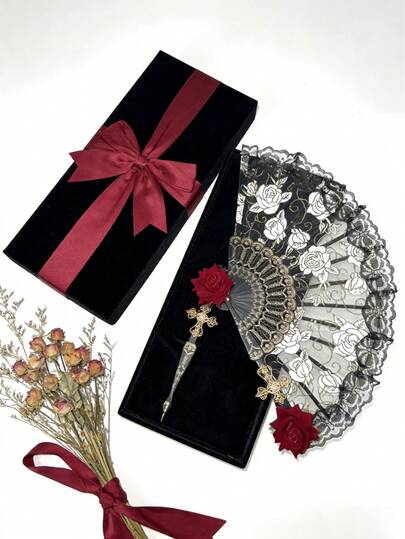 1把西班牙复古折扇，弗拉明戈玫瑰蕾丝装饰，优雅黑色女士手扇，适合女士派对、婚礼、家居、客厅、办公室装饰，也可用于角色扮演、表演装饰或情人节礼物。