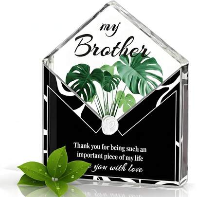 姐姐送给哥哥的礼物，可爱的生日桌面装饰