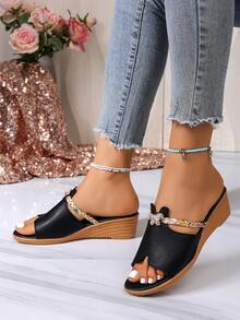 New Summer Fashion Versatile Women's Wedge Heel Sandals, Suitable For Home And Outdoor Wear, Anti-Slip Cowhide Sole, Thick-Soled Fashion Slippers,Mothers Day,Shoes. - Black - View 3
