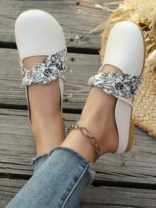Fashionable Slip-On Flat Sandals For Teenagers, Round Toe, Comfortable & Versatile Outdoor Slippers - Beige - View 4
