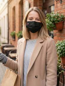 Black 3-Layer Non-Woven Face Mask With Heart Print, Fashionable Disposable Protective Mask For Daily Use, 10Pcs - Black Black Black - View 7