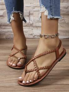 1 Pair Plus Size Women's Flat Sandals, Elegant New Design Black Woven Strap Flat Sandals, Fashionable Criss-Cross Straps, Comfortable Fit, Stylish And Versatile Shoes Suitable For Daily Wear - Brown - View 4