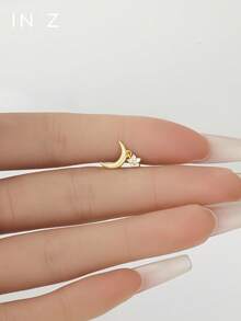 IN Z 1件925纯银镶嵌星月吊坠平底唇钉 | 精致耳钉 | 可叠戴耳环 | 星月耳环 | 925纯银饰品 | 适合女性日常佩戴 | 单件出售（非一对） - 多色 - 查看 2