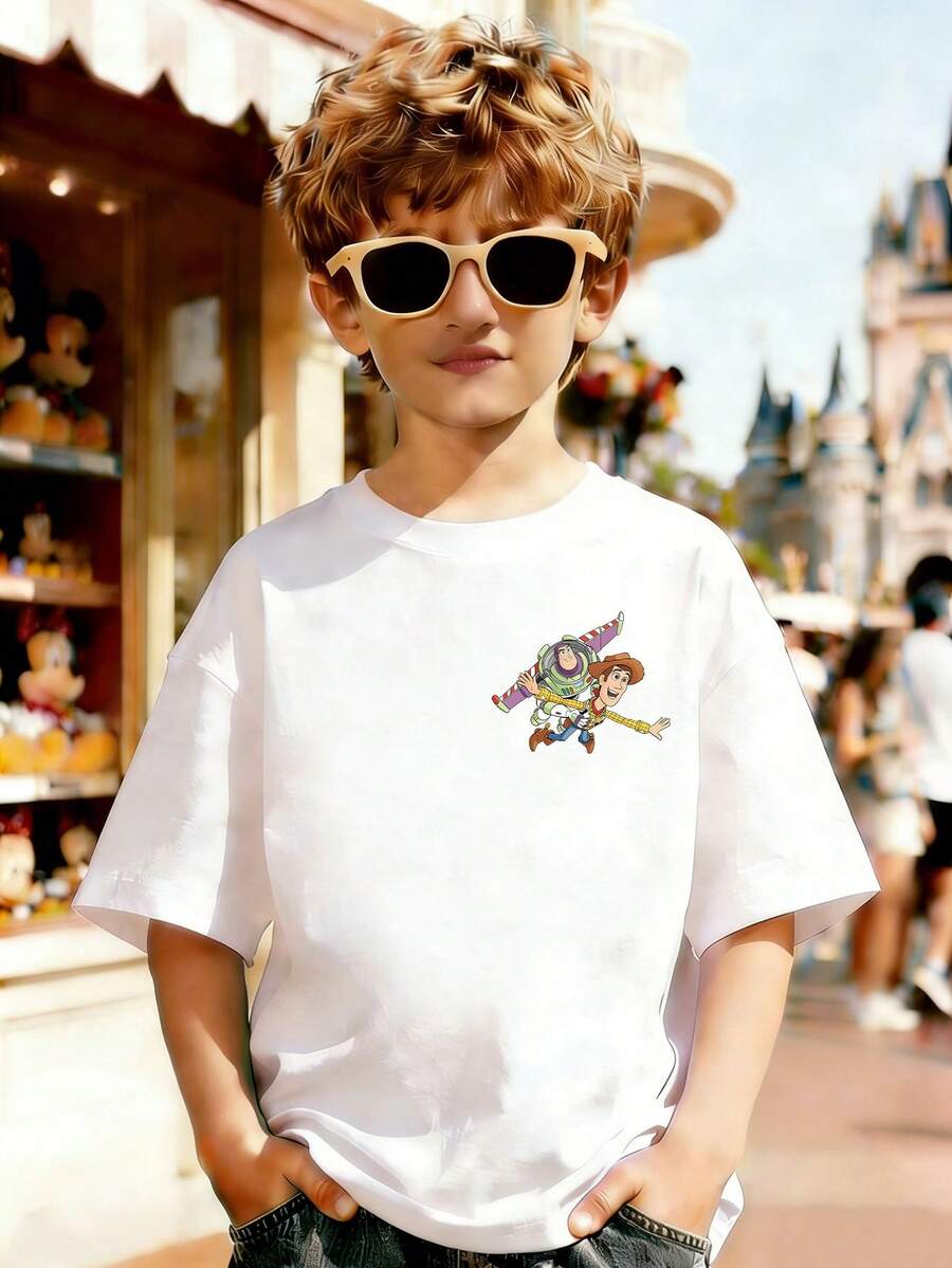 Disney's Toy Story Series Collaborates With Buzz Lightyear, Woody, To Infinity And Beyond Print Pattern Summer Tops,Short-Sleeved Casual And Cute Style Children's Clothing Design, Boy Clothes For Kids ,Ropa Para Niños,Boy Clothes For Kids,Graphic Tee, Summer Clothes,Perfect For Cool Boy. Comfortable And Breathable Children's Short-Sleeved T-Shirt. Comfortable And Casual Wear All Year Round 180g Pure Cotton Children's Clothes,Comfortable & Lightweight, Iconic Print For Mix-And-Match Outfits,Suitable For Both Boys And Girls. - 白色 - 查看 1