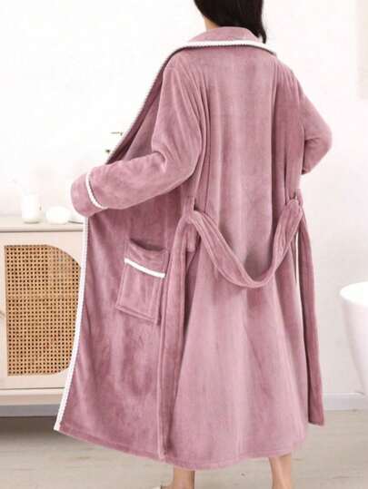1pc Autumn/Winter Thickened Coral Fleece Robe For Women, Sweet Pink Pineapple Plaid Warm Bathrobe