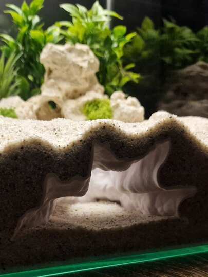 The Aquarium Landscape Cave Is An Underwater Terrain Element Created Through 3D Printing Technology. It Provides Shelters For Aquatic Animals Such As Small Fish, Shrimp, Crabs, Lizards, And Geckos. As The Focal Point For The Viewing Of The Aquarium Tank Landscape, It Enhances The Aesthetic Appeal Of Freshwater And Marine Aquarium Decorations.