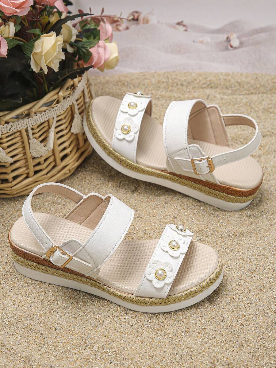 1 Pair Girls' Woven Wedge Sandals, Runs Small By 1 Size, Buckle Strap, Anti-Slip, Lightweight, Casual, Open Toe, Fashionable, Comfortable, Thick Sole, Suitable For Daily Wear And School In Summer - White - View 1