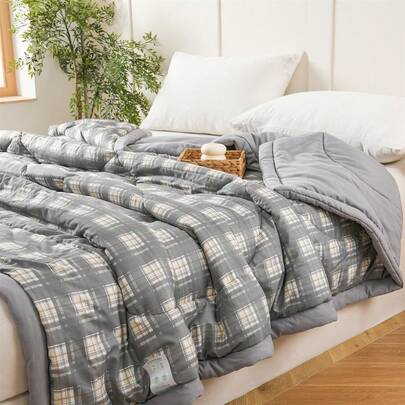 1pc Lightweight Cotton Fiber Summer Quilt, Air Conditioning Quilt