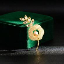 1 pieza Broche de flor de aleación con perlas falsas y diamante de imitación, elegante y de moda, accesorio para ropa y bolsos - Broche de flores - Ver 5