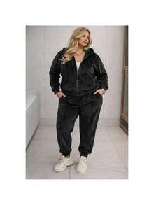 Conjunto Plus Size em Veludo Plush O Match Perfeito entre Luxo e Bem Estar - Preto - Visão 2