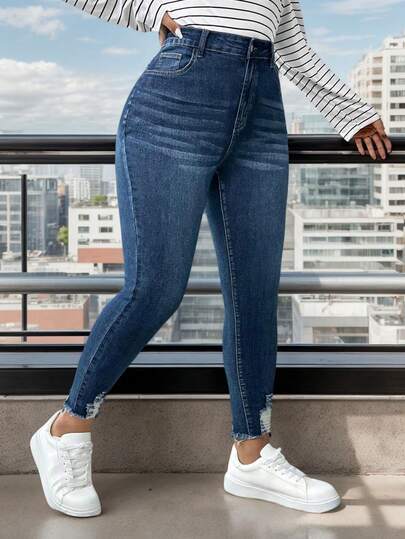 Pantalones vaqueros Casuales Ajustados Simples En Talla Grande Para Mujer, Jeans Azul Rotos de Mezclilla, Skinny Tiro Alto Ajuste Piernas Mujer, Jeans de mezclilla con botones delanteros, dobladillo deshilachado y bolsillos múltiples, uso casual de todos los días, Curvy