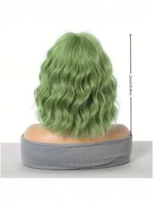 Perruque élégante bouclée courte pour femmes - cheveux synthétiques au look naturel, polyvalente pour toutes les occasions. Perruque bouclée ondulée courte de 12 pouces blanc/rouge clair/rouge/vert clair avec frange. Cheveux synthétiques doux et naturels parfaits pour les débutants et diverses occasions. Fibre résistante à la chaleur pour le cosplay, le style anime, avec un bonnet rose. Idéal pour les fêtes et événements des femmes, accessoire de cheveux anime - Herbe verte - Voir 5