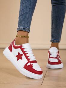 男士个性化圆头低帮系带星星鞋，学院风百搭黑白熊猫运动鞋，适合户外运动和滑板 - 紅白色 - 查看 3