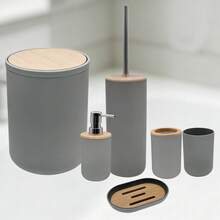 Bộ đồ dùng vệ sinh phòng tắm 6 món, vỏ nhựa mạ điện, bộ phụ kiện phòng tắm, đồ dùng nhà tắm, bao gồm: bình đựng xà phòng, giá đựng bàn chải đánh răng, cốc đánh răng, hộp đựng xà phòng, cọ toilet và thùng rác. Bộ đồ dùng vệ sinh để bàn trong phòng tắm, đồ dùng thiết yếu cho phòng tắm, đồ trang trí phòng tắm, có thể dùng làm quà tân gia, quà nghỉ lễ, quà Valentine, quà sinh nhật. - Bộ sản phẩm phòng tắm nắp tre - Xem 11