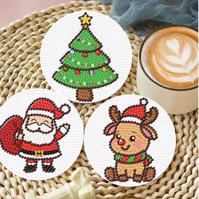 Bộ 8 đế lót ly tranh đính kim cương tự làm chủ đề Giáng sinh, bề mặt kim cương tròn sáng bóng, keo dính chắc chắn kèm đầy đủ dụng cụ, dễ dàng cho người mới bắt đầu, thích hợp làm thủ công giảm căng thẳng, quà tặng dịp Tết Nguyên đán, Tết Nguyên đán, Lễ Tình nhân, Giáng sinh, Ngày Nhà giáo, trang trí bàn ăn, bàn trà, bàn làm việc, quà tặng cho gia đình, bạn bè, bạn gái, giáo viên.