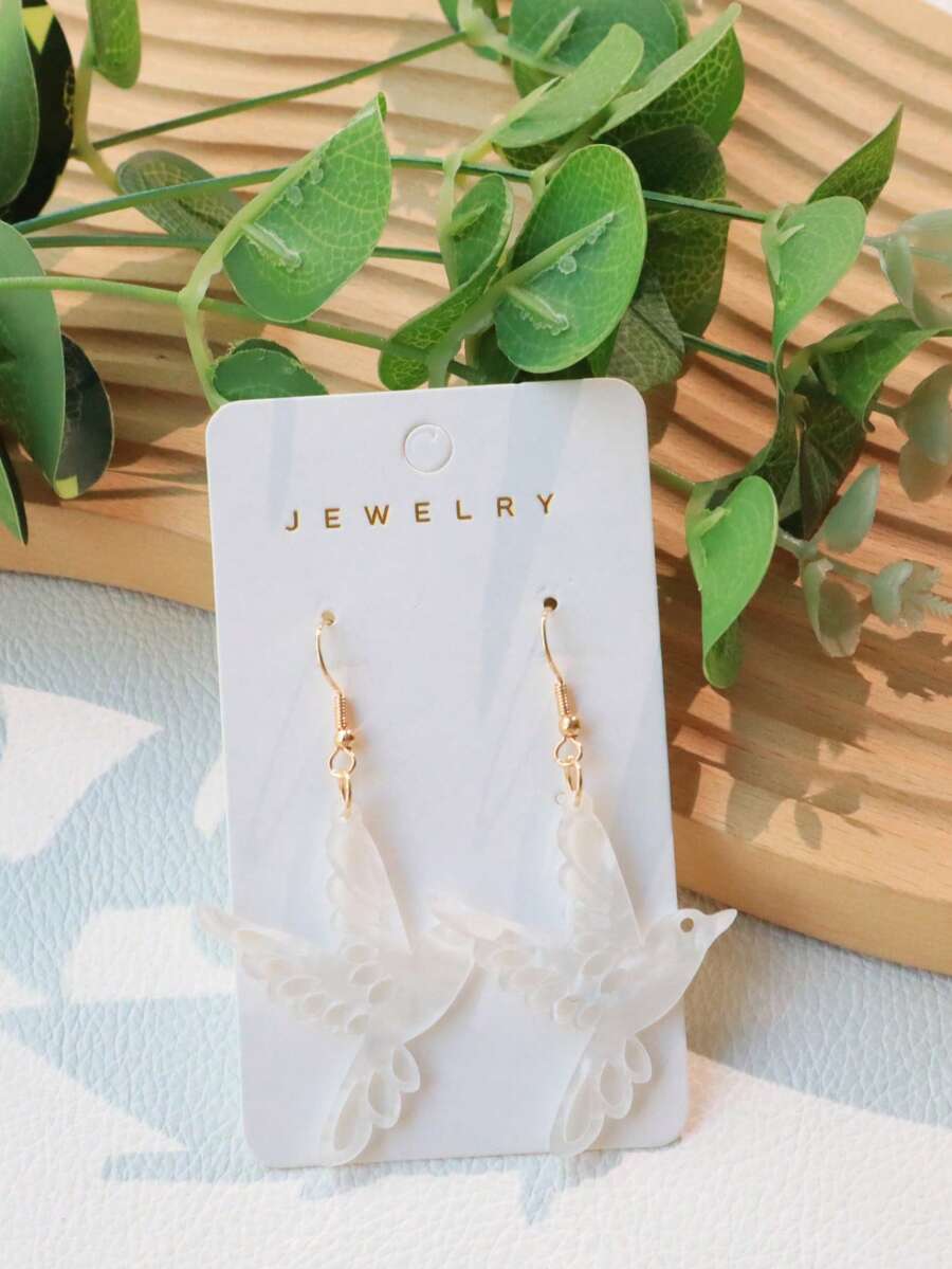 1 Pair Cute Acrylic White Water Wave Hollow Bird Earrings, Fresh And Lively Style, Suitable For Women As Daily Wear Or Gift, Earrings - Bird - View 1