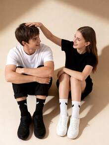 1/6 par (entrega aleatoria) Calcetines tipo tripulación con diseño de murciélago de dibujos animados, unisex y frescos, de moda y versátiles para el uso diario, primavera y otoño - Blanco y Negro - Ver 4