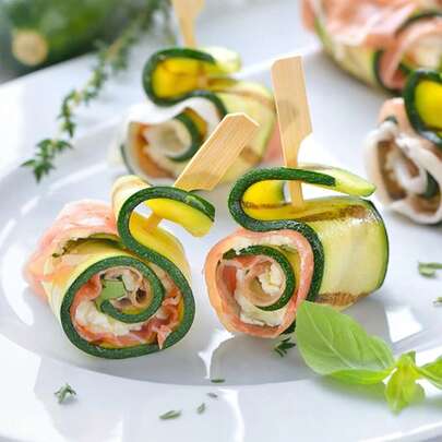 200/100/50支（±5支）竹签，适用于家庭、餐厅、夜市、户外活动、水果店，长度可选9厘米/12厘米/15厘米。