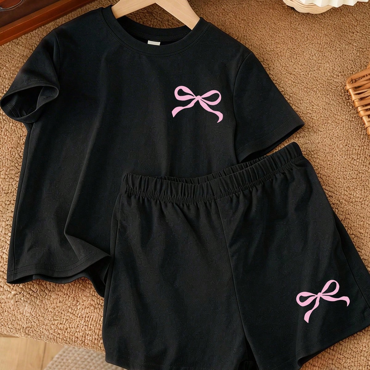 Conjunto de 2 piezas para niña joven, top de manga corta con decoración de lazo y shorts, ropa casual sencilla de verano