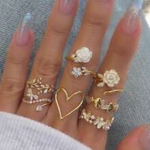 7件套山茶花戒指套装，小众奢华高端水钻心形和蝴蝶戒指，适合女性日常佩戴或作为礼物 - 金色 - 查看 5