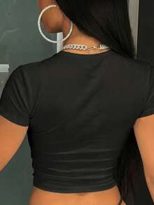 女士休闲圆领短袖T恤，适合春/秋/夏季穿着，是返校季的理想之选，也适合作为女士上衣、度假上衣、度假服、节日套装、办公服等。黑色T恤 - 黑色 - 查看 6