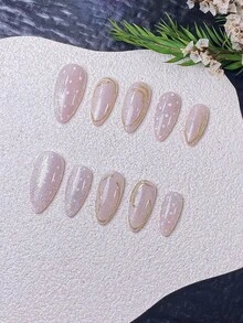 10片手工制作杏仁形美甲贴片，带银色LED灯、宽光束猫眼、白色波点装饰、金色镜面、不对称粉色亚克力美甲套装。时尚高端，易于佩戴和卸除，纽扣式美甲。 - 銀色 - 查看 4