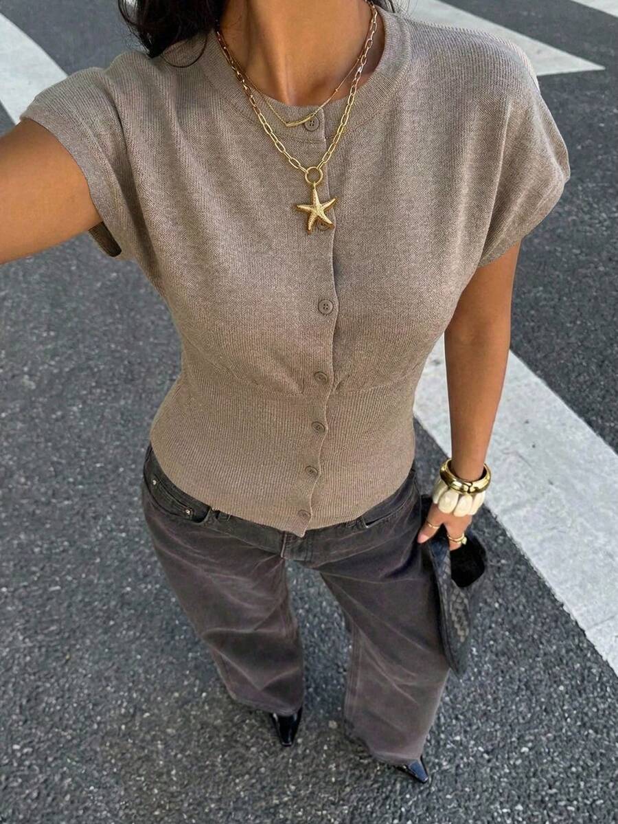 女士休闲简约纽扣前襟蝙蝠袖针织背心，适合日常穿着，四季皆宜，春夏上衣，优雅休闲外套 - 駝色 - 查看 1