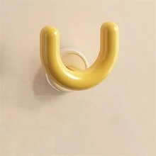 非常节省空间的 U 型吸盘鞋架，壁挂式浴室组件，以及用于存放浴室用品的挂钩和多功能挂钩式储物架，全部用于悬挂物品。 - 查看 14