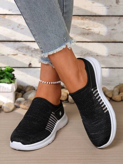 1双女士高弹网布套脚休闲运动鞋，轻便透气，软底防滑，舒适日常穿着