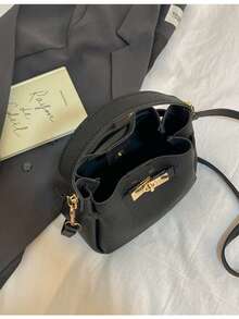 High-Quality Retro Large Capacity Letter Fashion Casual Versatile Shoulder Crossbody Bag - Black - View 9