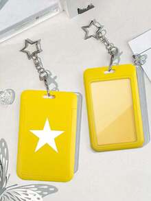 黑白星形卡包挂件，五角星设计，可作包包挂饰、钥匙扣，可收纳身份证、会员卡、照片、居留证、门禁卡等。实用百搭，亦可作为装饰品或礼物送给朋友、家人、爱人，适合情人节、生日、母亲节、开学季等场合。 - 黑與白 - 查看 19