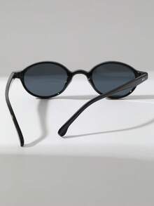 1 Pair Women's Round Small Frame PC Material Rivet Contrast Color Retro Personalized Sculpting Fashion Fashion Glasses, Suitable For Runway Shows And Gatherings - Multicolor - View 7