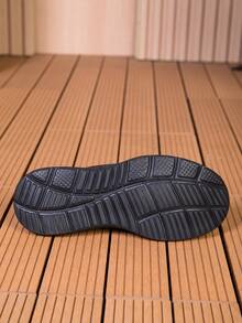 Men's Breathable Mesh Slip-On Casual Sports Non-Slip Shoes - Black - View 11