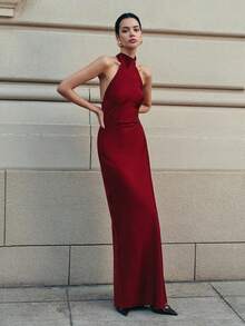 Đầm dài ôm sát, dây mảnh, hở lưng, màu đỏ rượu vang, chất liệu satin, thích hợp cho các buổi tiệc và đám cưới. - Màu Đỏ Sâu - Xem 8