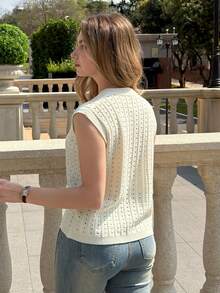 女士时尚无袖圆领针织上衣，镂空设计，适合夏季穿着 - 杏色 - 查看 3