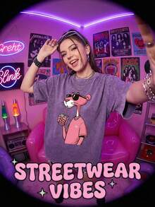 The Latest American-Style 100% Cotton T-Shirt Suitable For Both Men And Women. Featuring A Fun Retro Pink Leopard Print Cartoon Letter Pattern. This Is A Street-Style Korean Version Of Comfortable And Retro Fashion For Daily Commuting And Versatile Clothing That Fits The Y2k . It Is A Regular, Niche Punk-Style Black Round-Neck Short-Sleeved Washed T-Shirt With A Relaxed Fit. This Is A Washed Retro Series Of Comfortable Cotton T-Shirts, Easily Creating Retro Casual Clothing. It Is Suitable For Daily Commuting, Casual Outings, Music Festivals, And Daily Wear. Classic Retro Style. Men's Printed T-Shirt, Women's Printed T-Shirt, Couple's Outfit. - 紫羅蘭色 - 查看 2