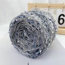 1卷100克多色混纺纱线，闪亮金属纱线，银蓝色闪光高档纱线，适用于编织和钩编，是DIY包袋、手工配饰和工艺项目的理想之选。 - 100g - 查看 4