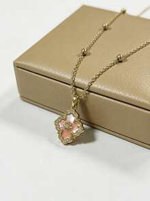 粉色珍珠母贝四叶草项链，女士款 – 精致金色珍珠四叶草吊坠，镶嵌立方氧化锆 - 粉紅宮廷風吊墜項鍊 - 查看 3