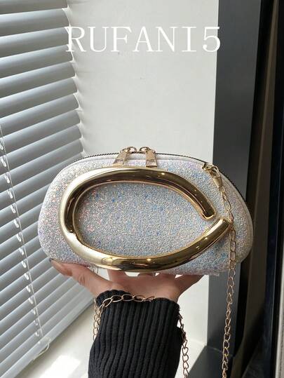 时尚迷你纯色亮片五金装饰椭圆形晚宴手拿包，经典百搭闪亮精致金链女士斜挎包，适合购物、存放钱包、年轻女性、大学生、职场新人及白领人士。非常适合办公室、大学、工作、商务、通勤、户外活动、旅行和郊游等场合。