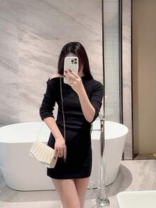 1件经典褶皱缎面晚礼服手拿包，正式派对手提包，浪漫婚礼新娘钱包，翻盖信封链条单肩包 - 杏色 - 查看 12