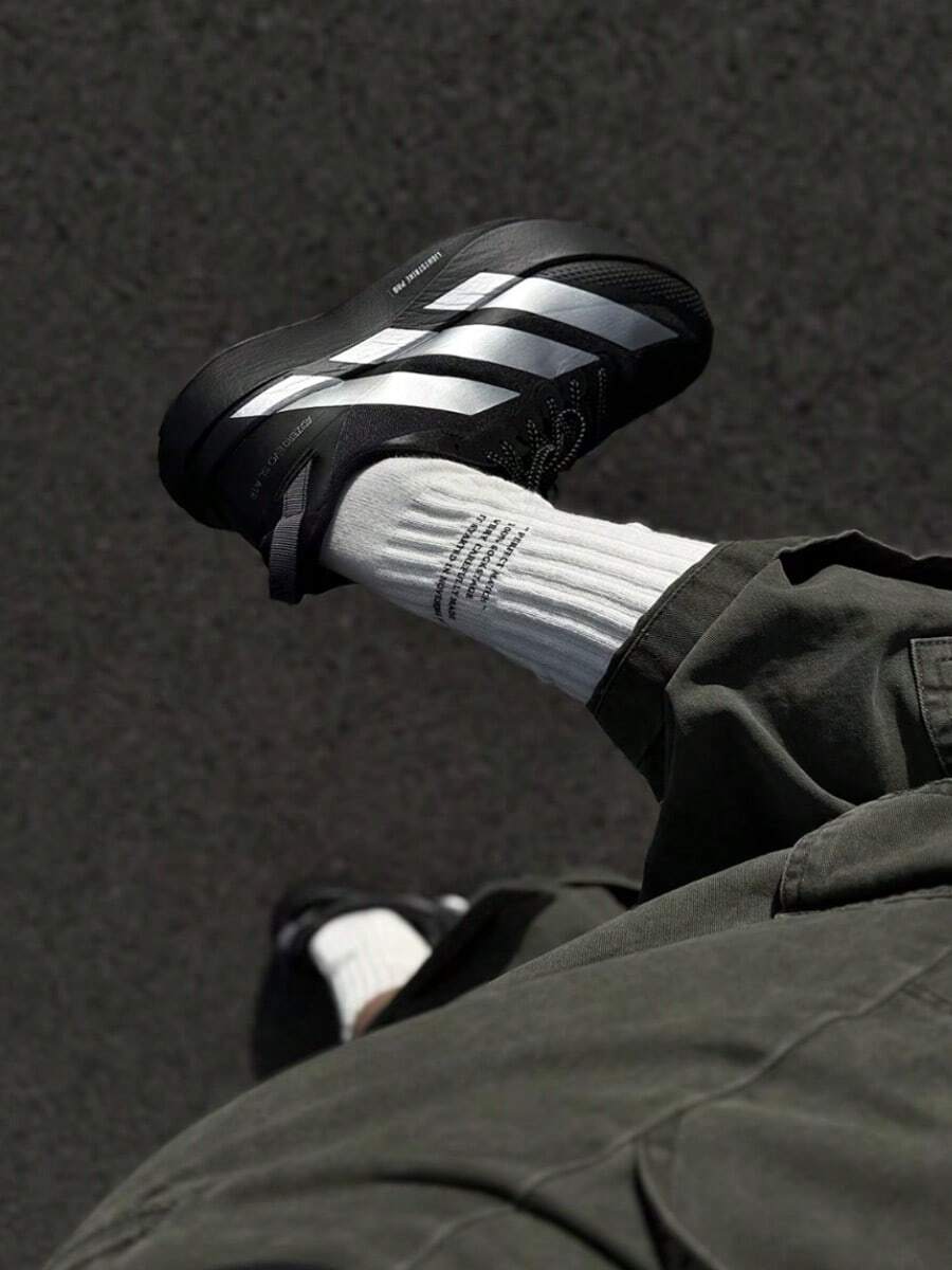 adidas Adizero Evo SL ATR 貼合舒適跑步鞋男款 - 黑銀 - 查看 1